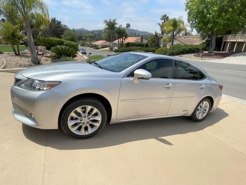 Photo 1 of 15 of 2014 Lexus ES 300h Base